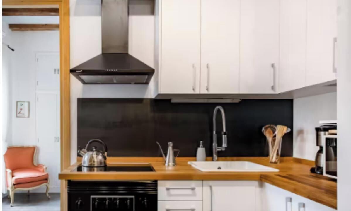 Photo of Kitchen in Embajadores