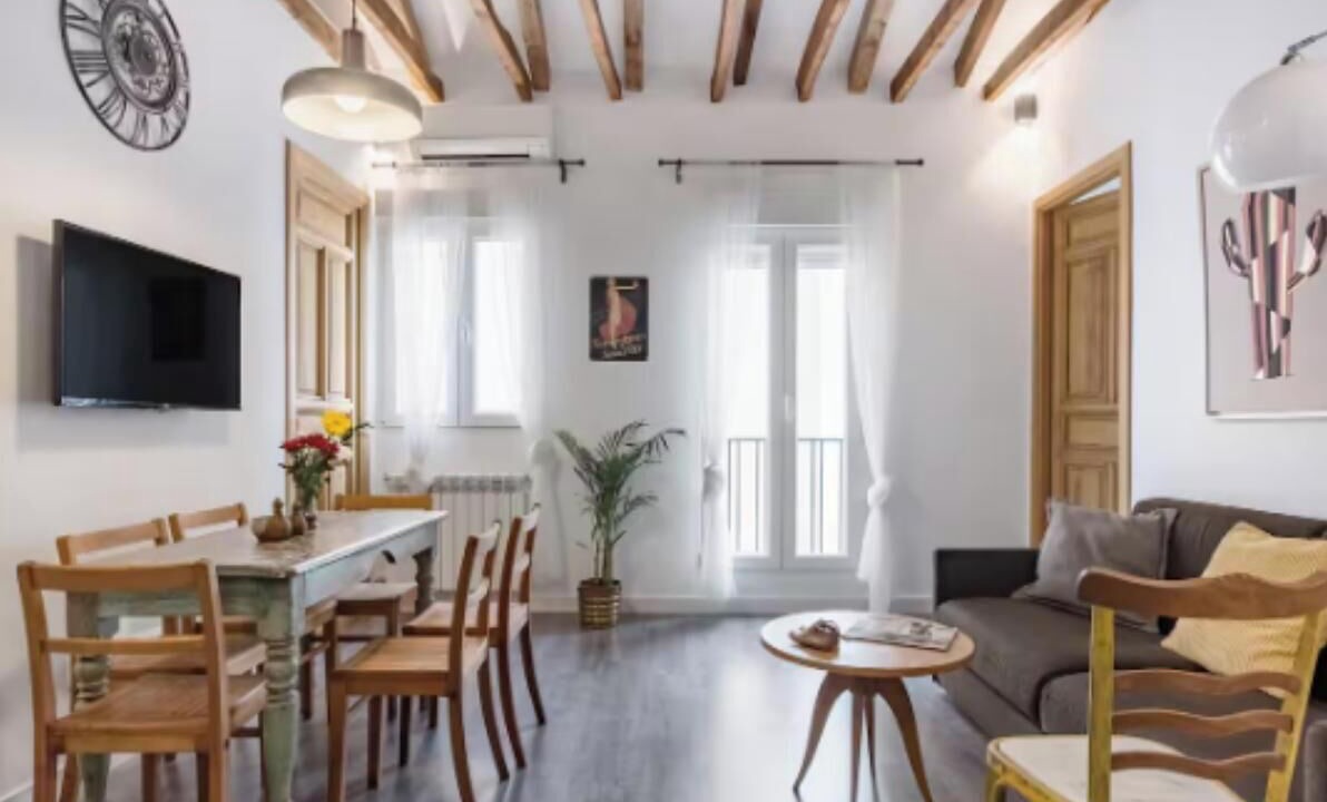 Photo of Livingroom in Embajadores