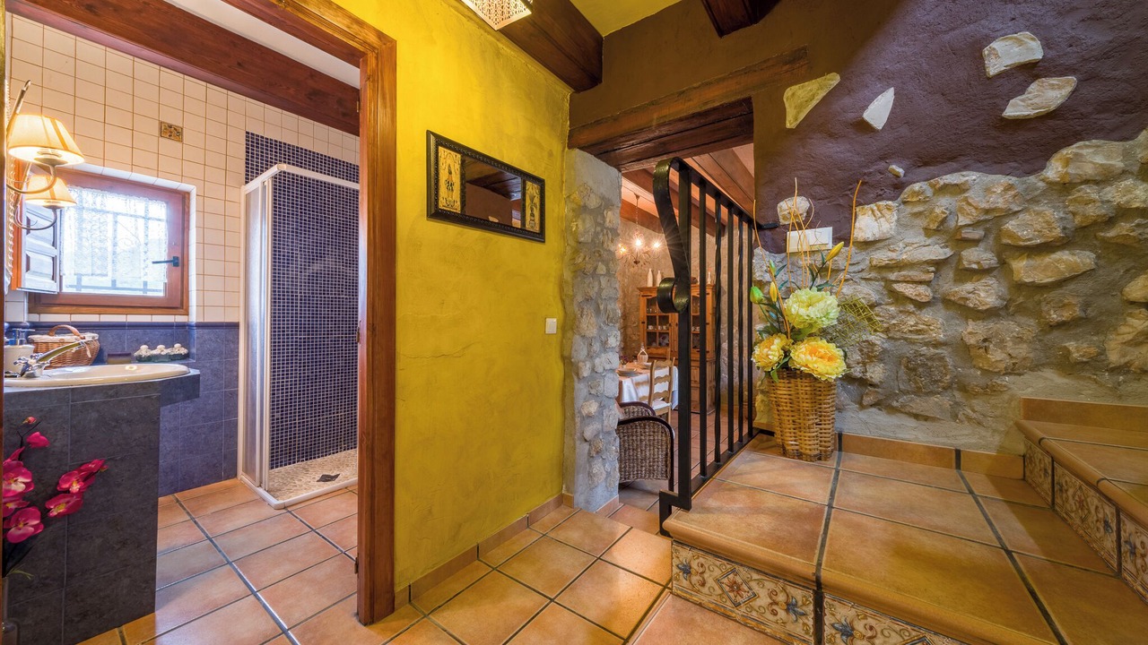 Photo of Bathroom in Tivenys