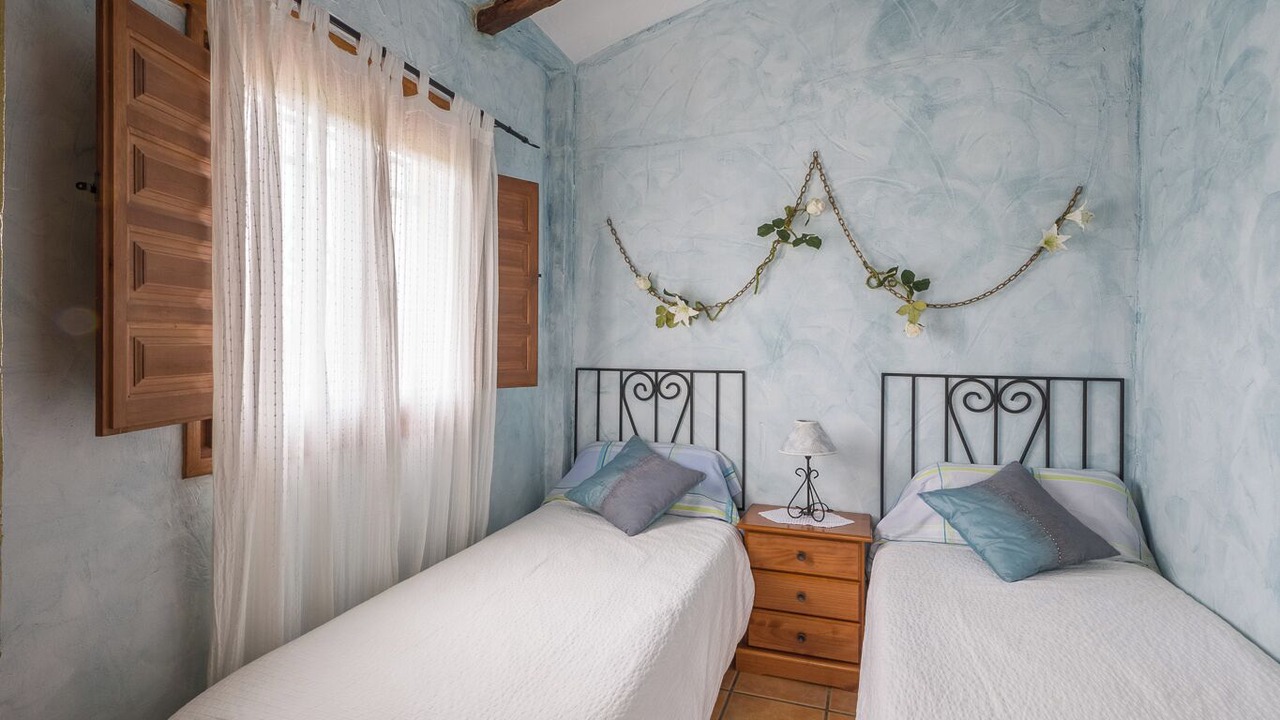Photo of Bedroom in Tivenys