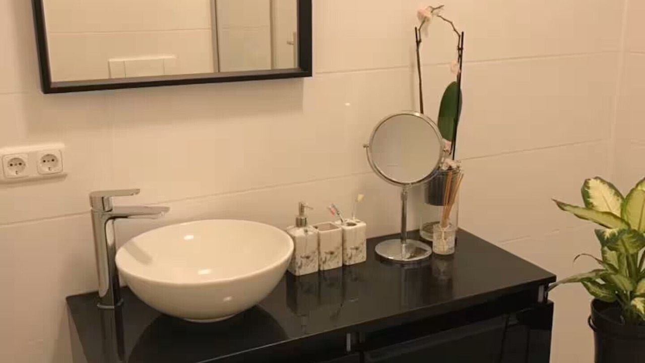 Photo of Bathroom in Buer