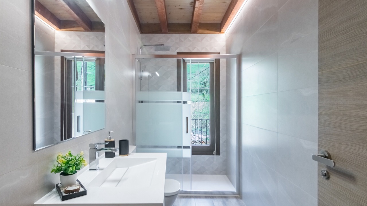 Photo of Bathroom in San Miguel de Aguayo