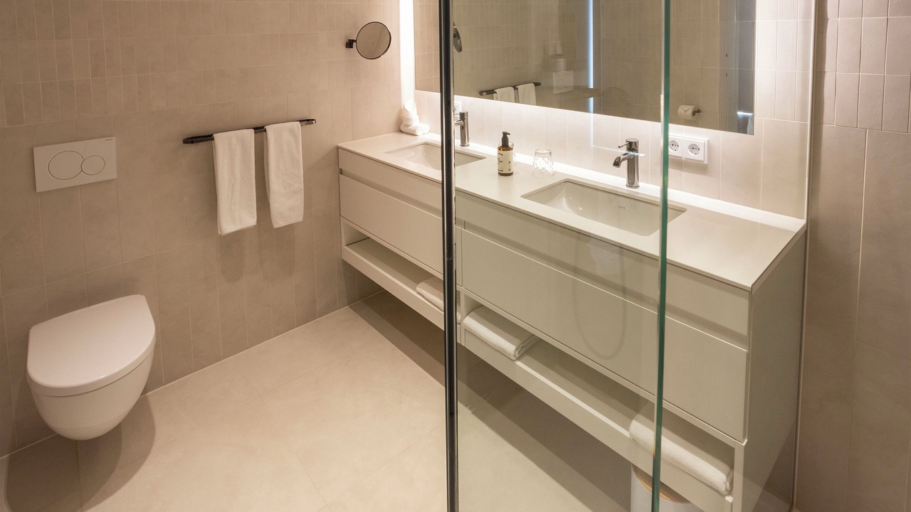 Photo of Bathroom in Volksgartenviertel