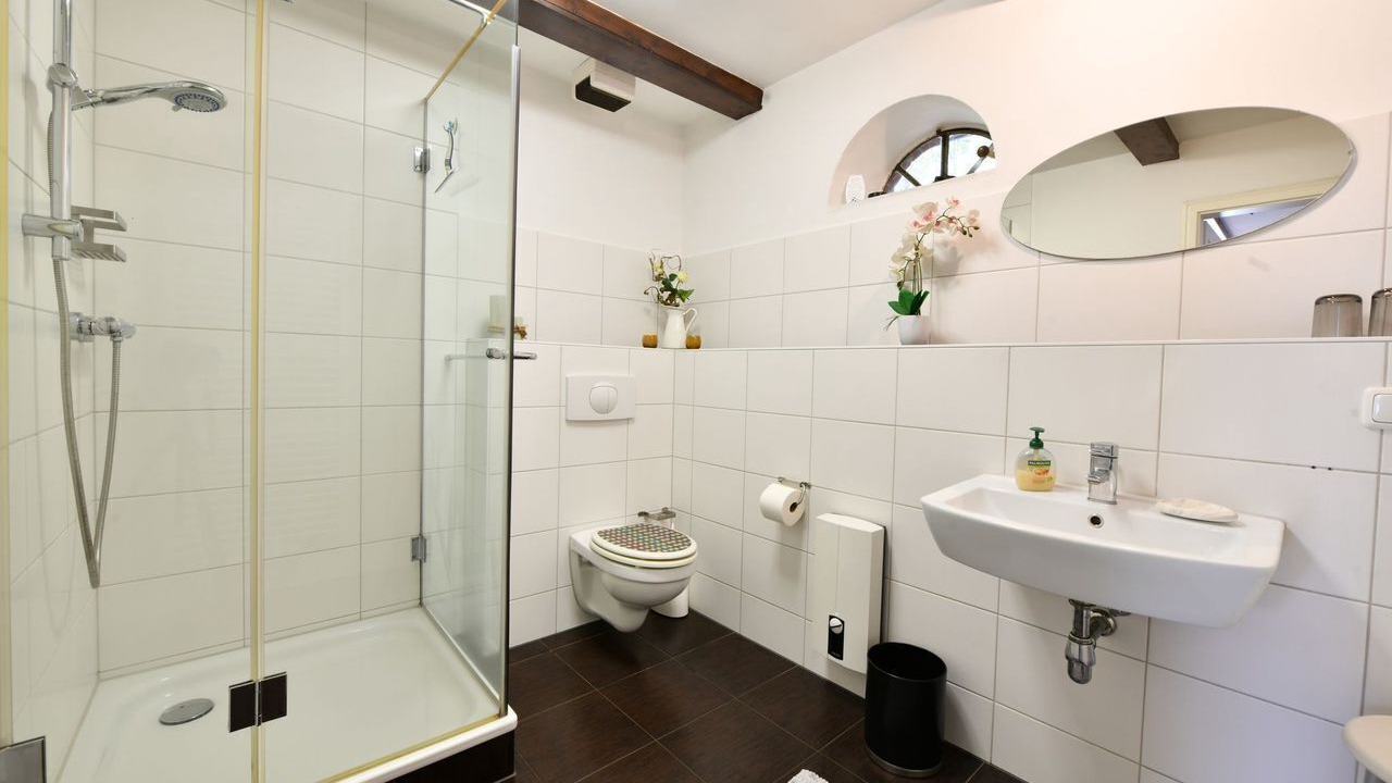 Photo of Bathroom in Benz