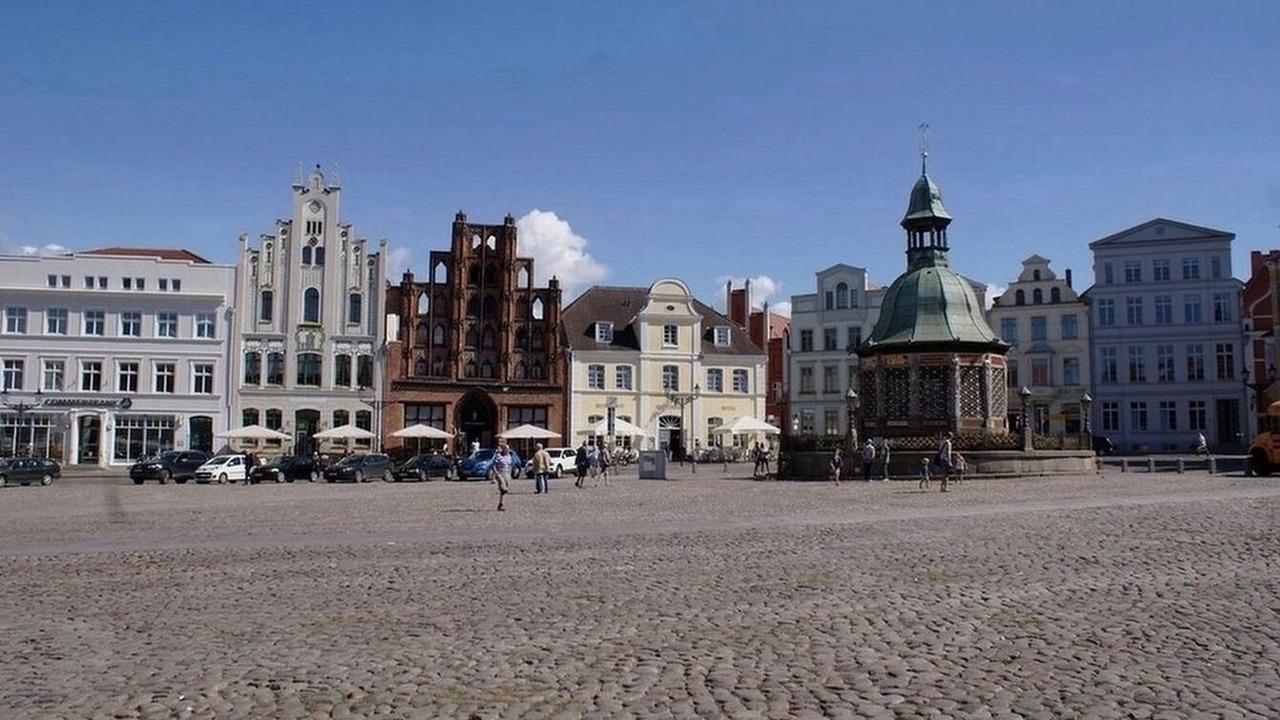 Photo of Others in Old Town