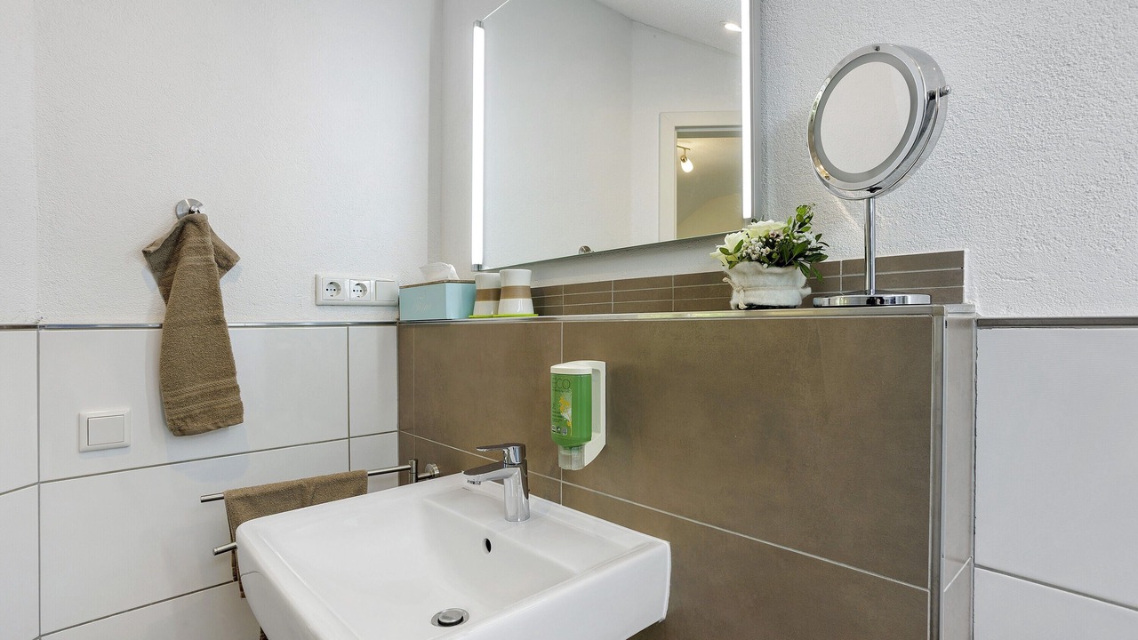Photo of Bathroom in Moehnesee