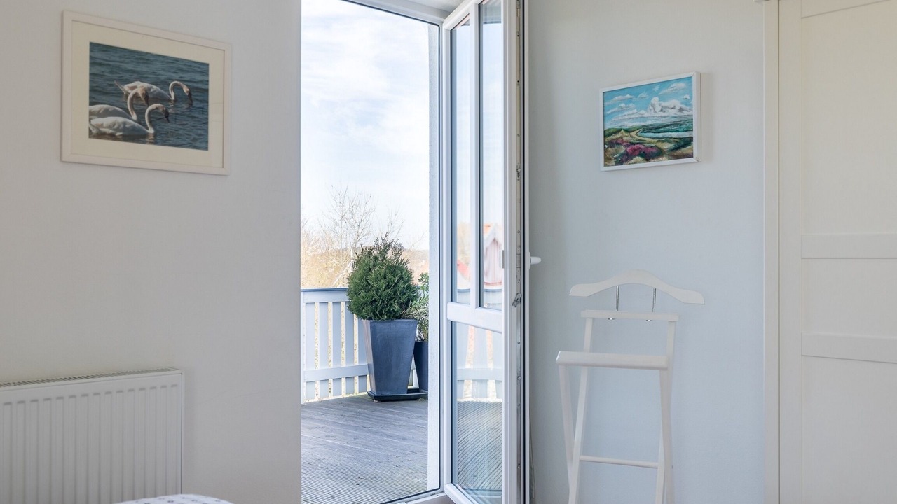 Photo of Bedroom in Gross Schwansee
