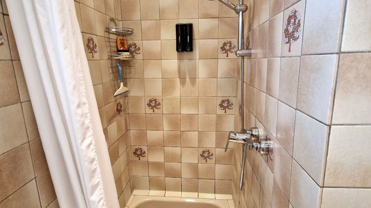 Photo of Bathroom in Munster