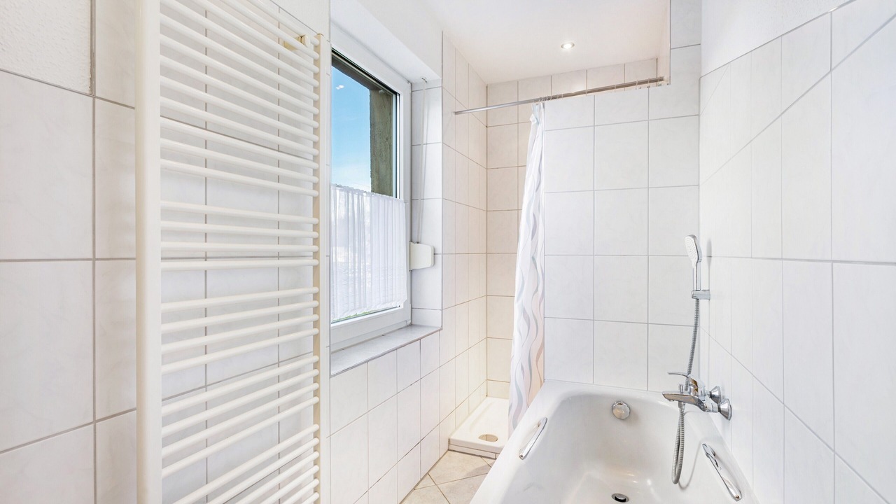 Photo of Bathroom in Moehnesee