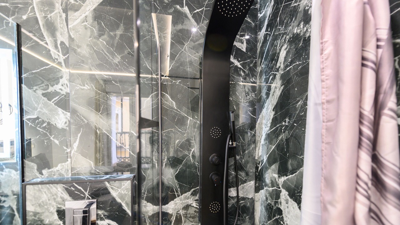 Photo of Bathroom in Embajadores