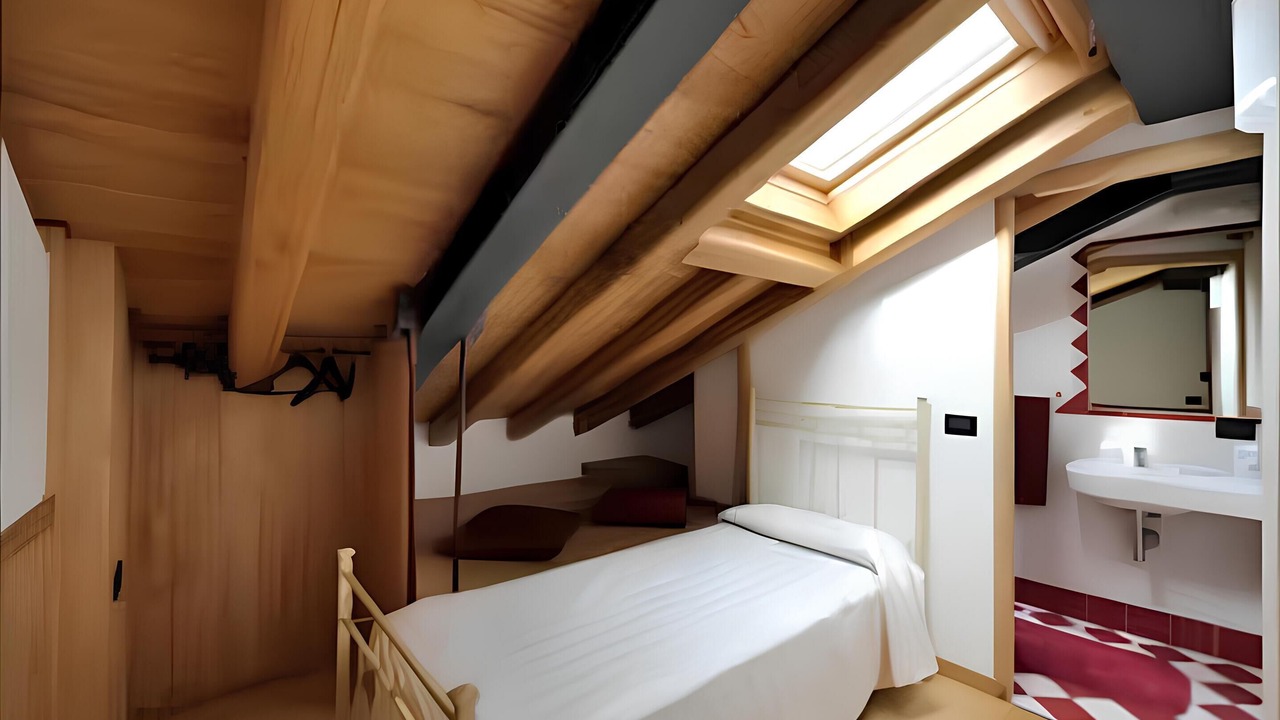 Photo of Bedroom in Miane