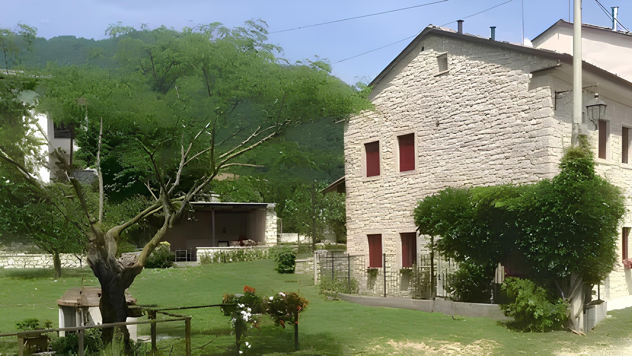 Photo of Outdoor in Miane