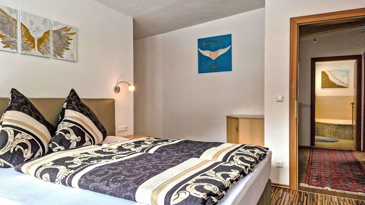Photo of Bedroom in Pfunds