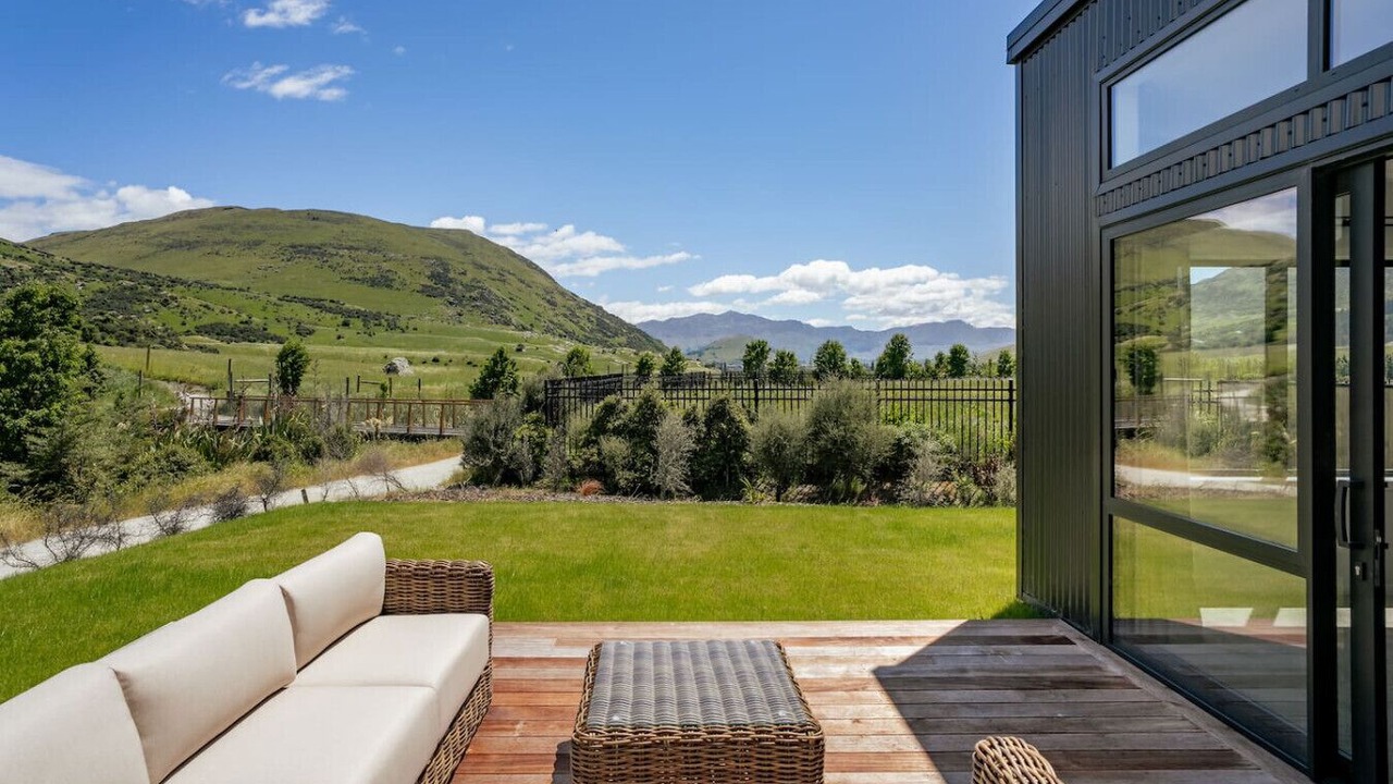 Photo of Patio Balcony in Kawarau Falls
