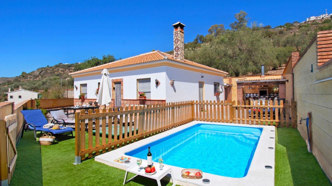 Photo of Others in Comares