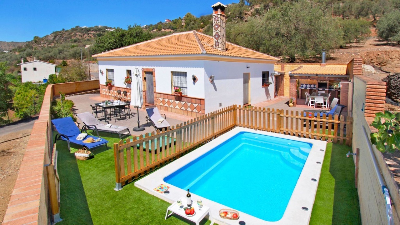 Photo of Others in Comares
