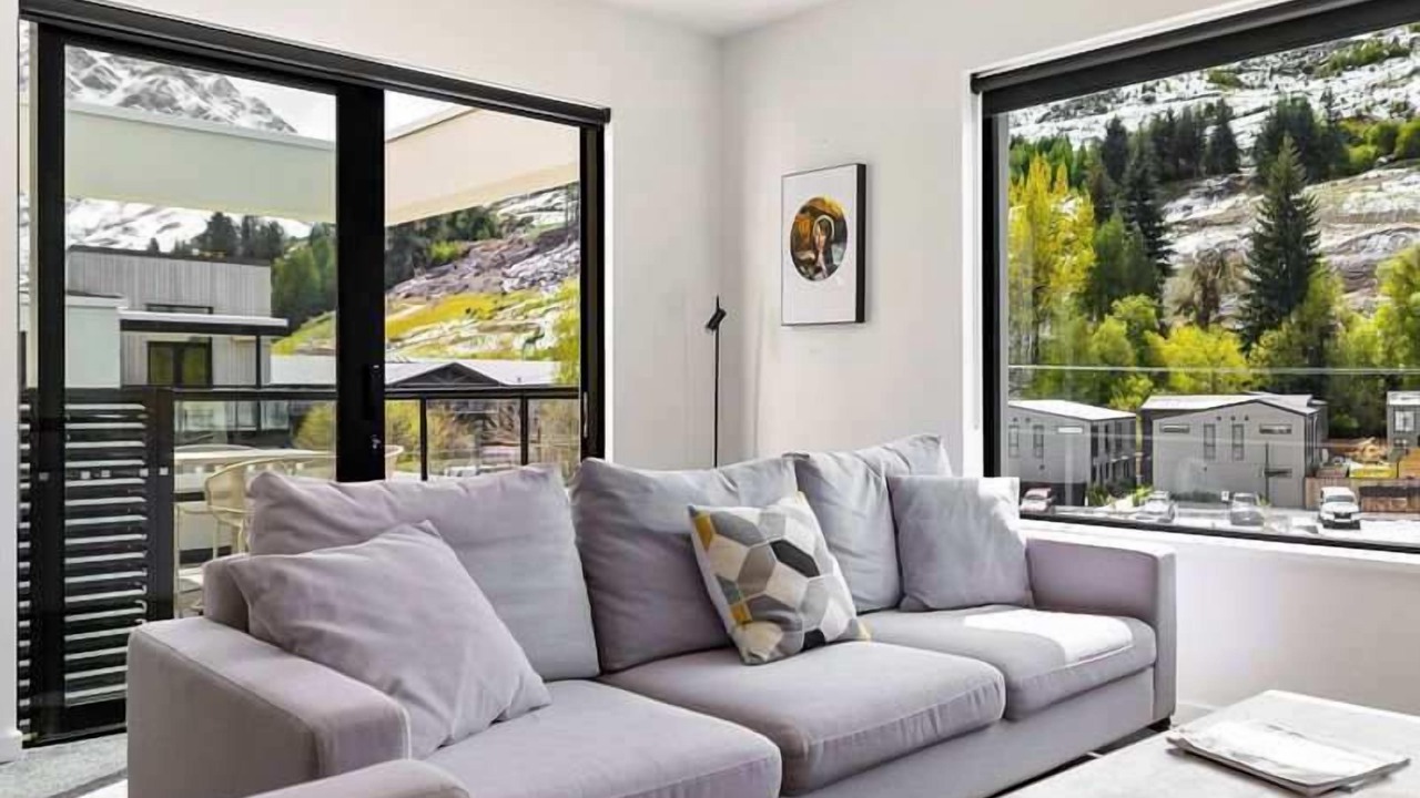Photo of Livingroom in Arthur's Point