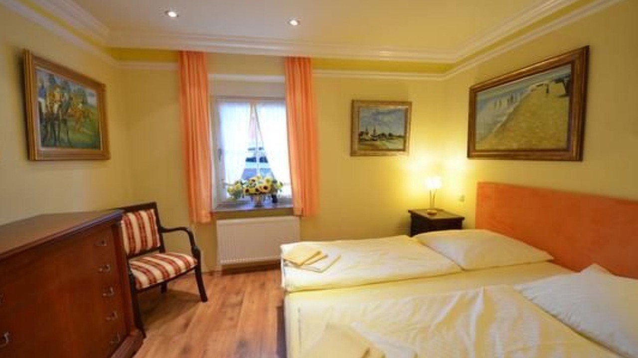 Photo of Bedroom in Gross Zicker