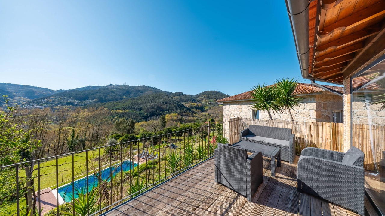 Photo of Patio Balcony in Bouro