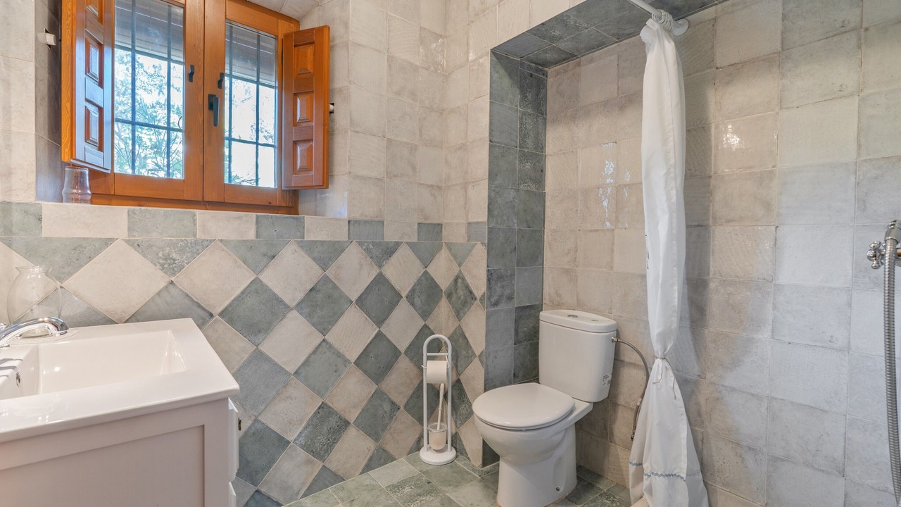 Photo of Bathroom in Orgiva