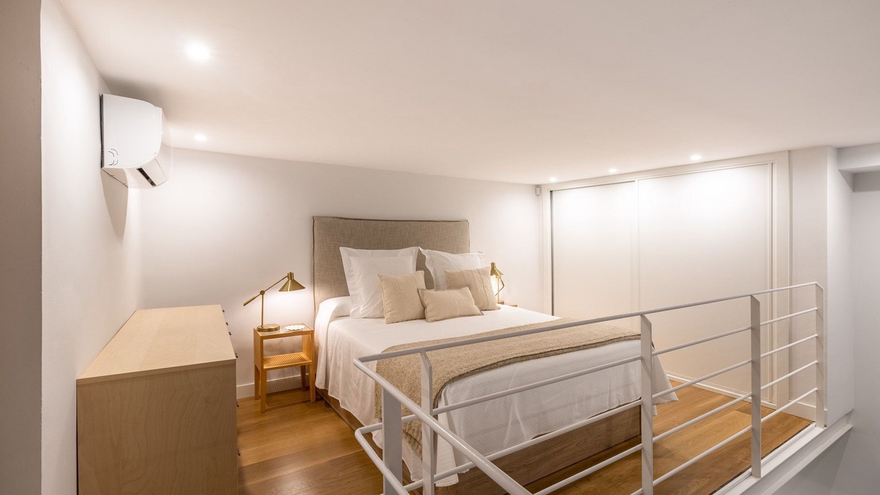 Photo of Bedroom in Golden Triangle of Art