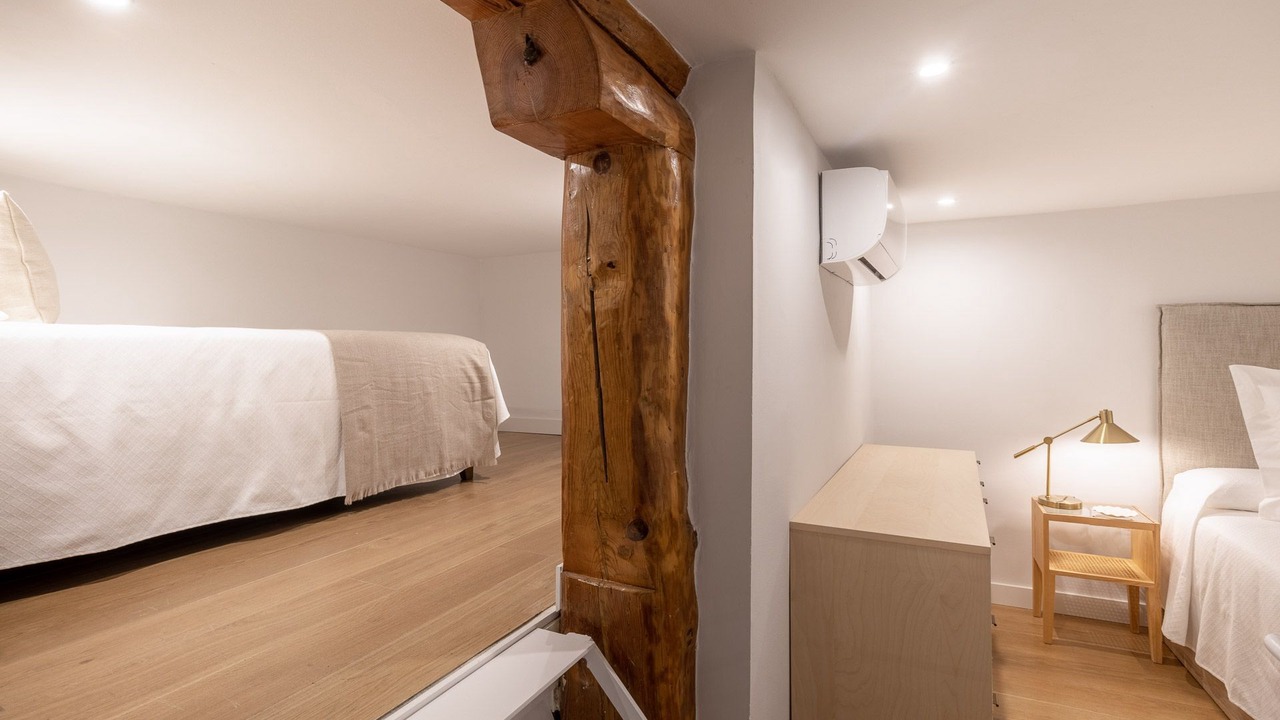 Photo of Bedroom in Golden Triangle of Art