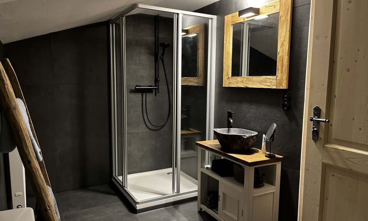 Photo of Bathroom in Eck