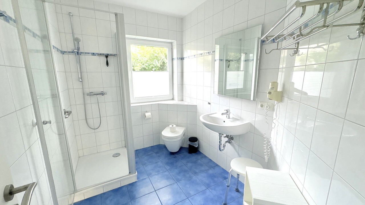 Photo of Bathroom in Breege