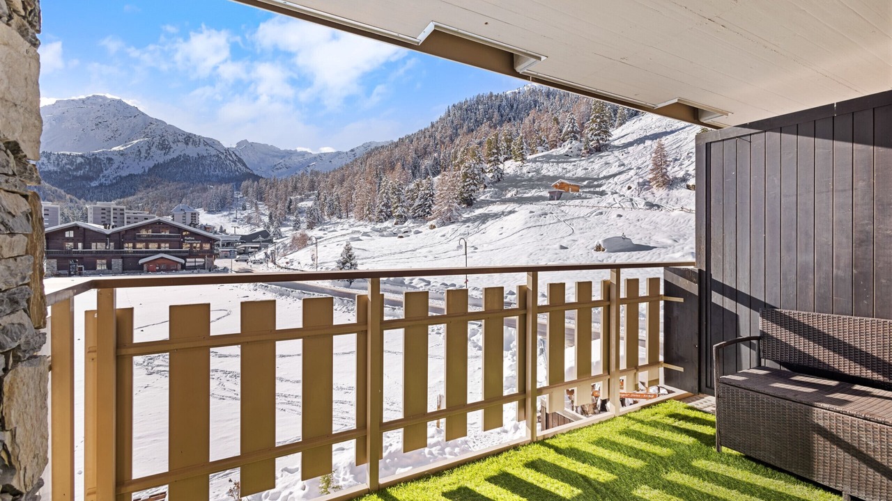 Photo of Outdoor in Noveli