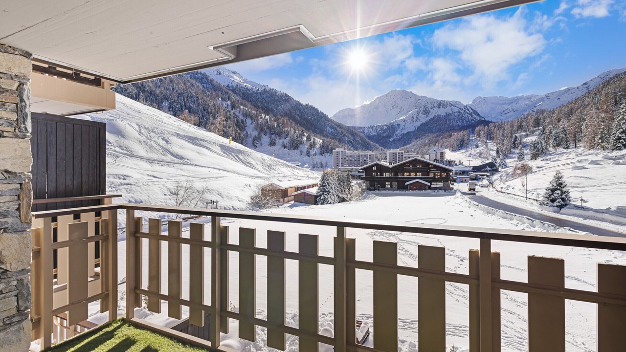 Photo of Outdoor in Noveli