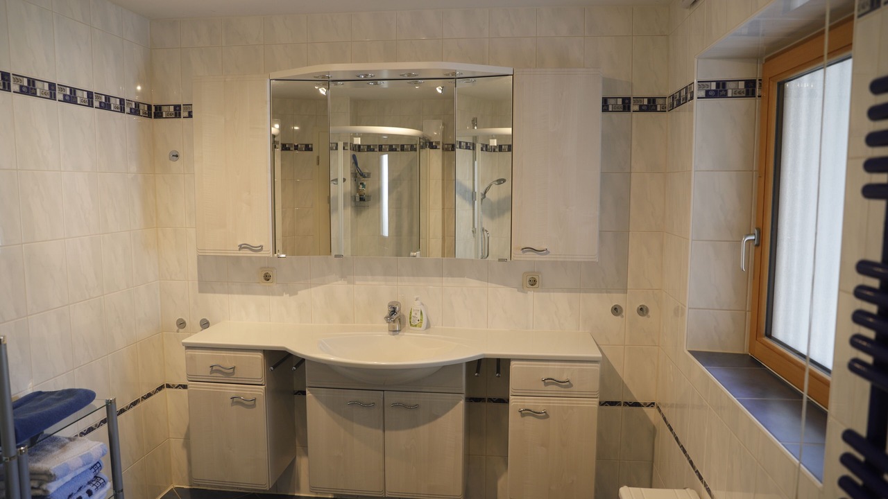 Photo of Bathroom in Peissenberg