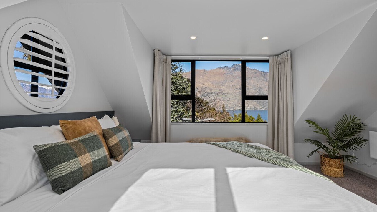 Photo of Bedroom in Sunshine Bay