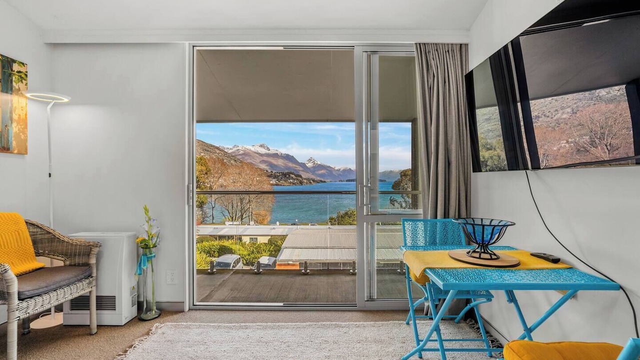 Photo of Livingroom in Frankton