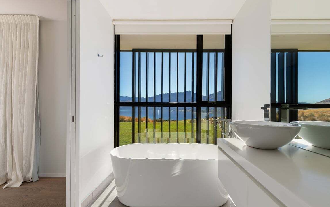 Photo of Bathroom in Kawarau Falls