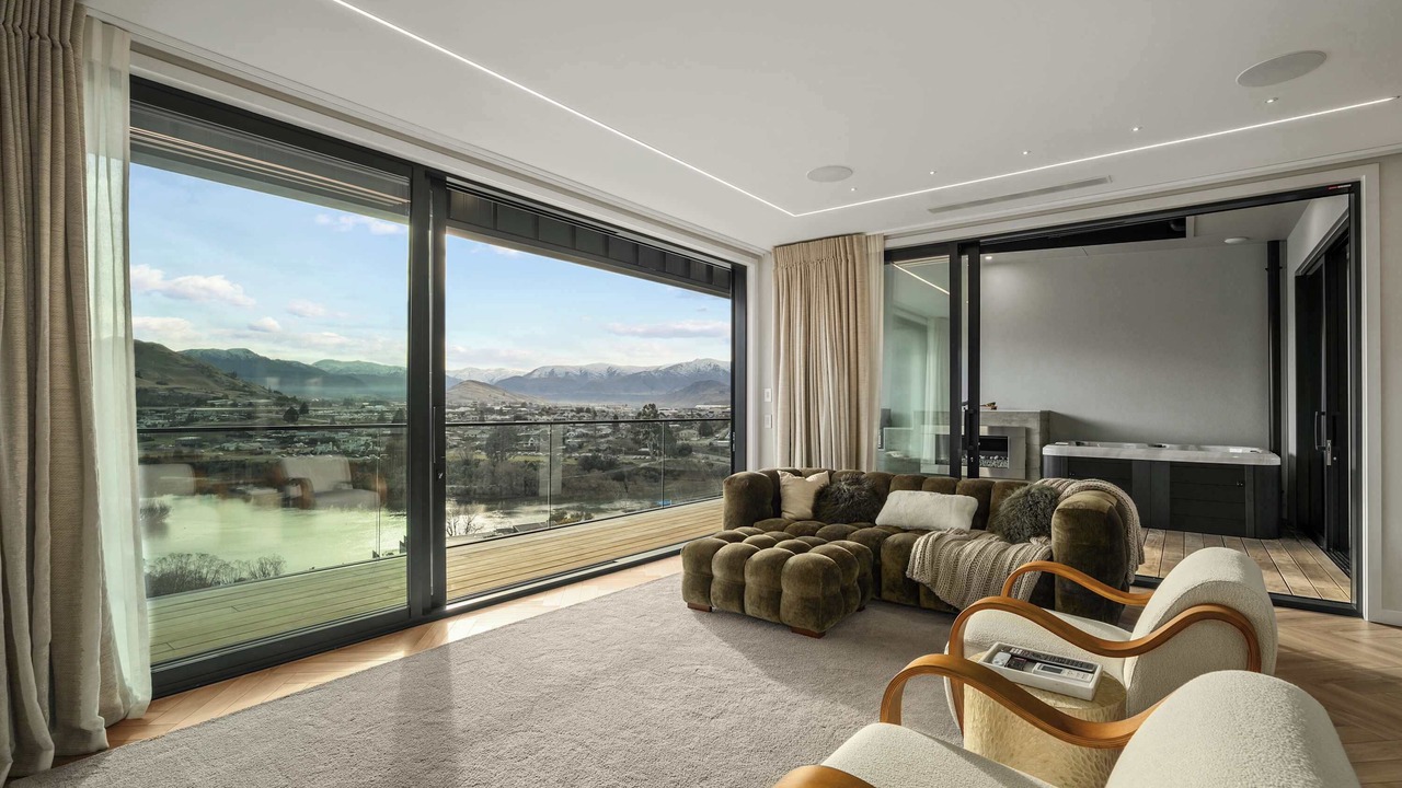 Photo of Livingroom in Kelvin Heights