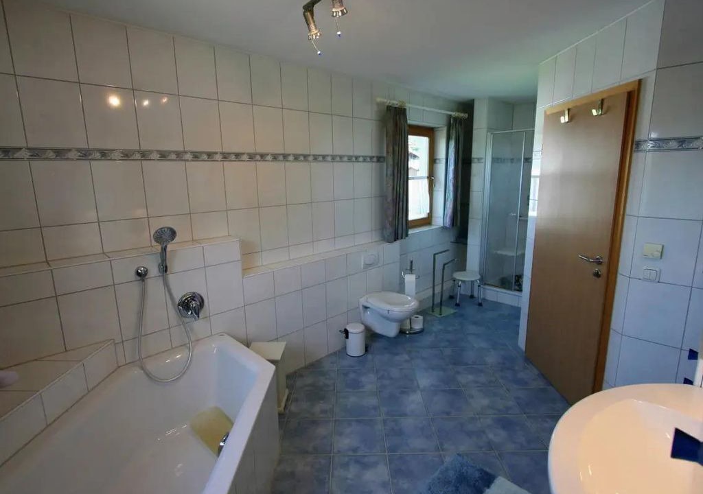 Photo of Bathroom in Ohlstadt