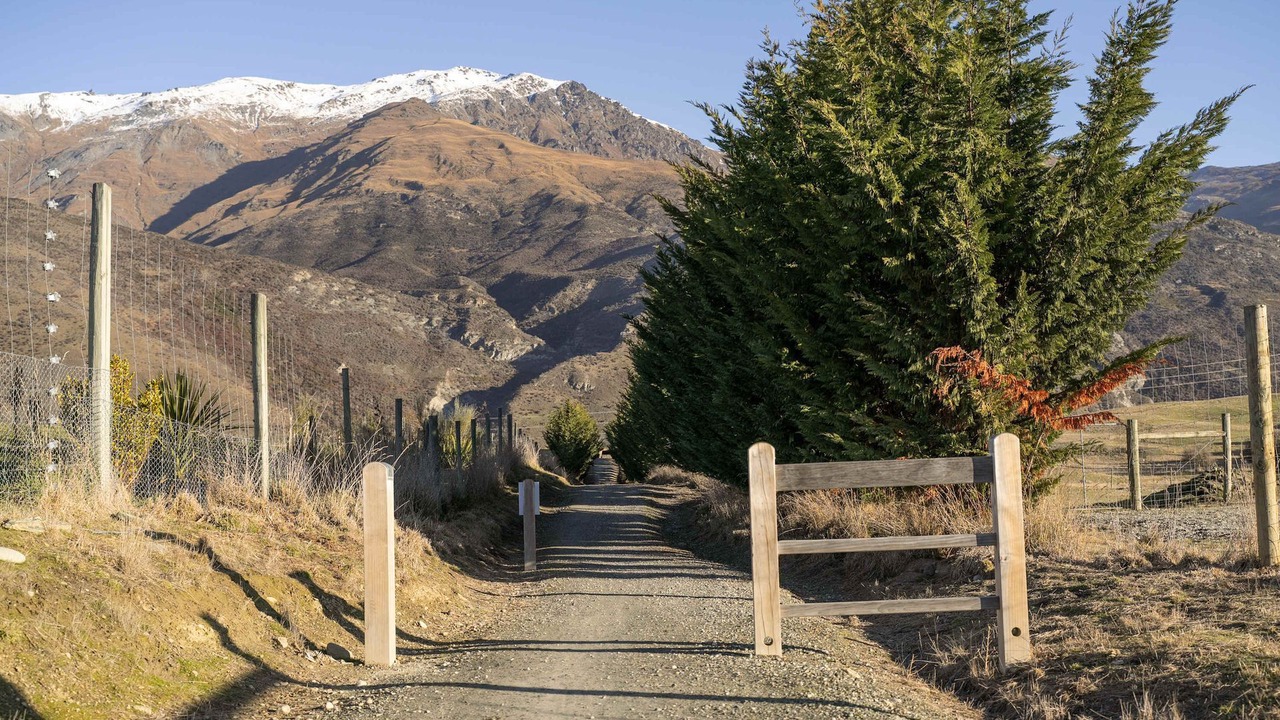 Photo of Others in Arrowtown