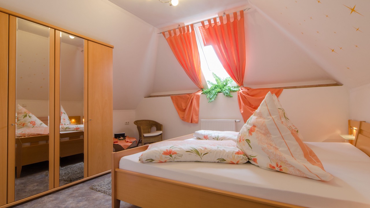 Photo of Bedroom in Goessweinstein
