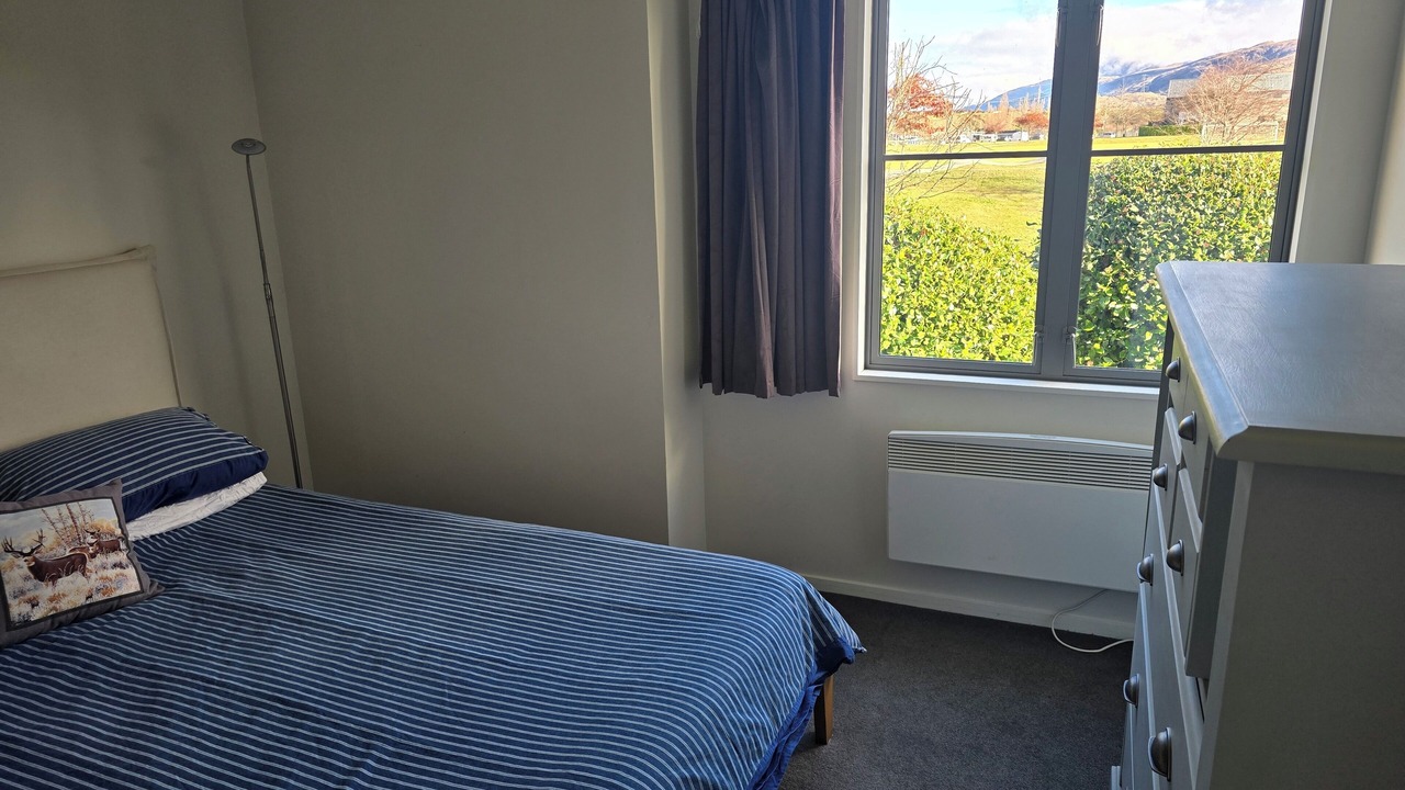 Photo of Bedroom in Lake Hayes