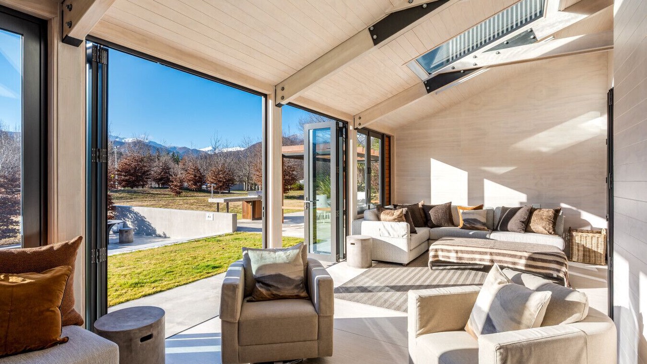 Photo of Livingroom in Lake Hayes