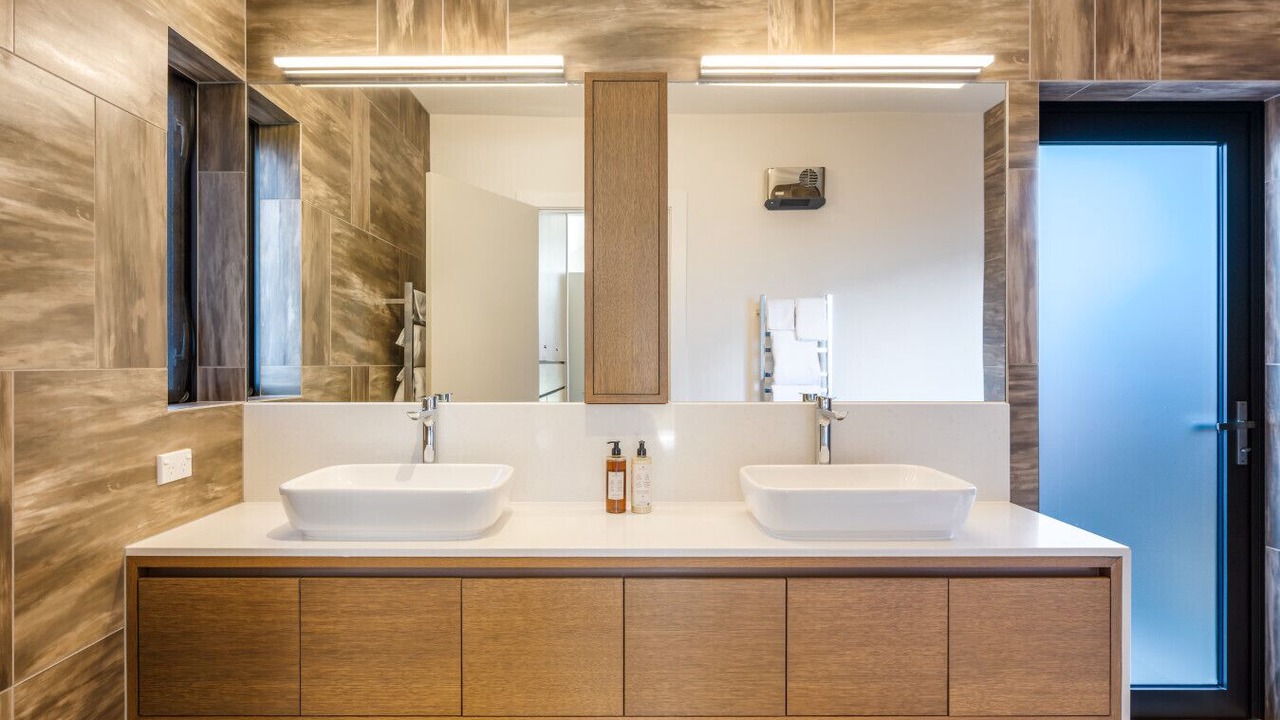 Photo of Bathroom in Lake Hayes