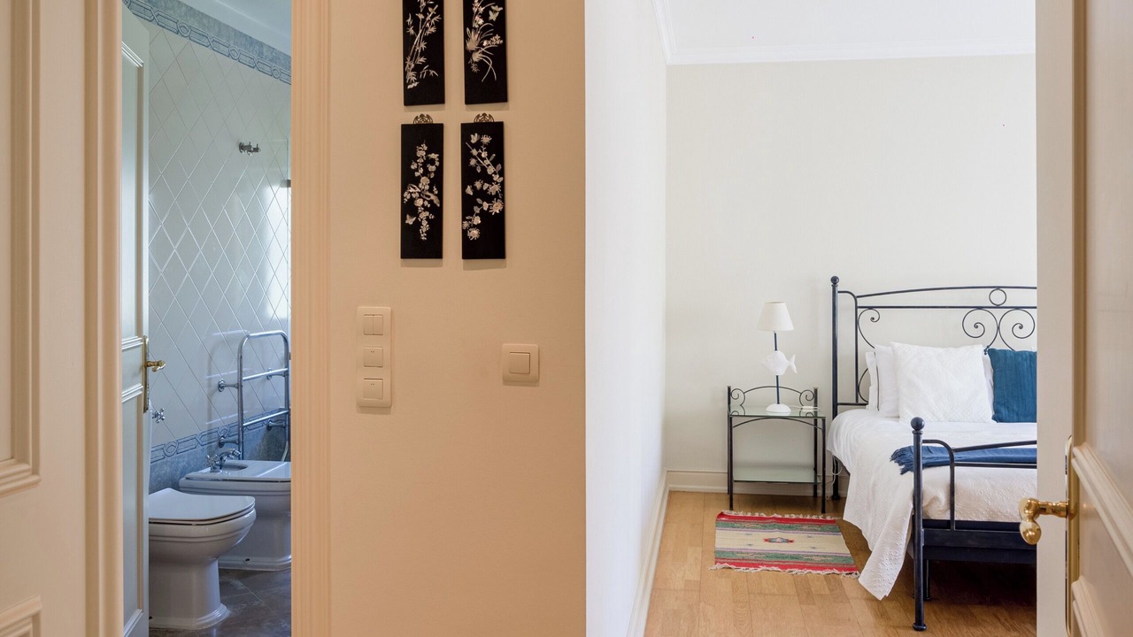 Photo of Bedroom in Estoril