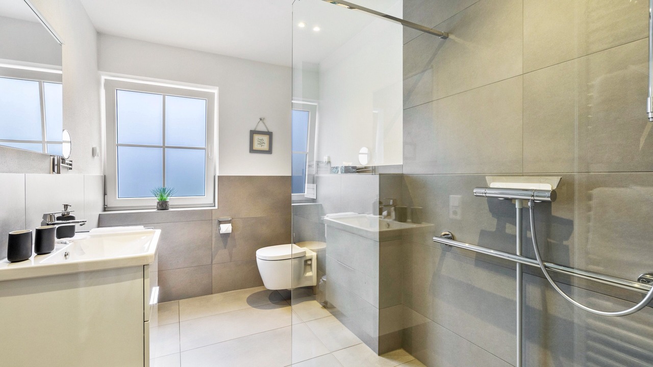 Photo of Bathroom in Saalhausen
