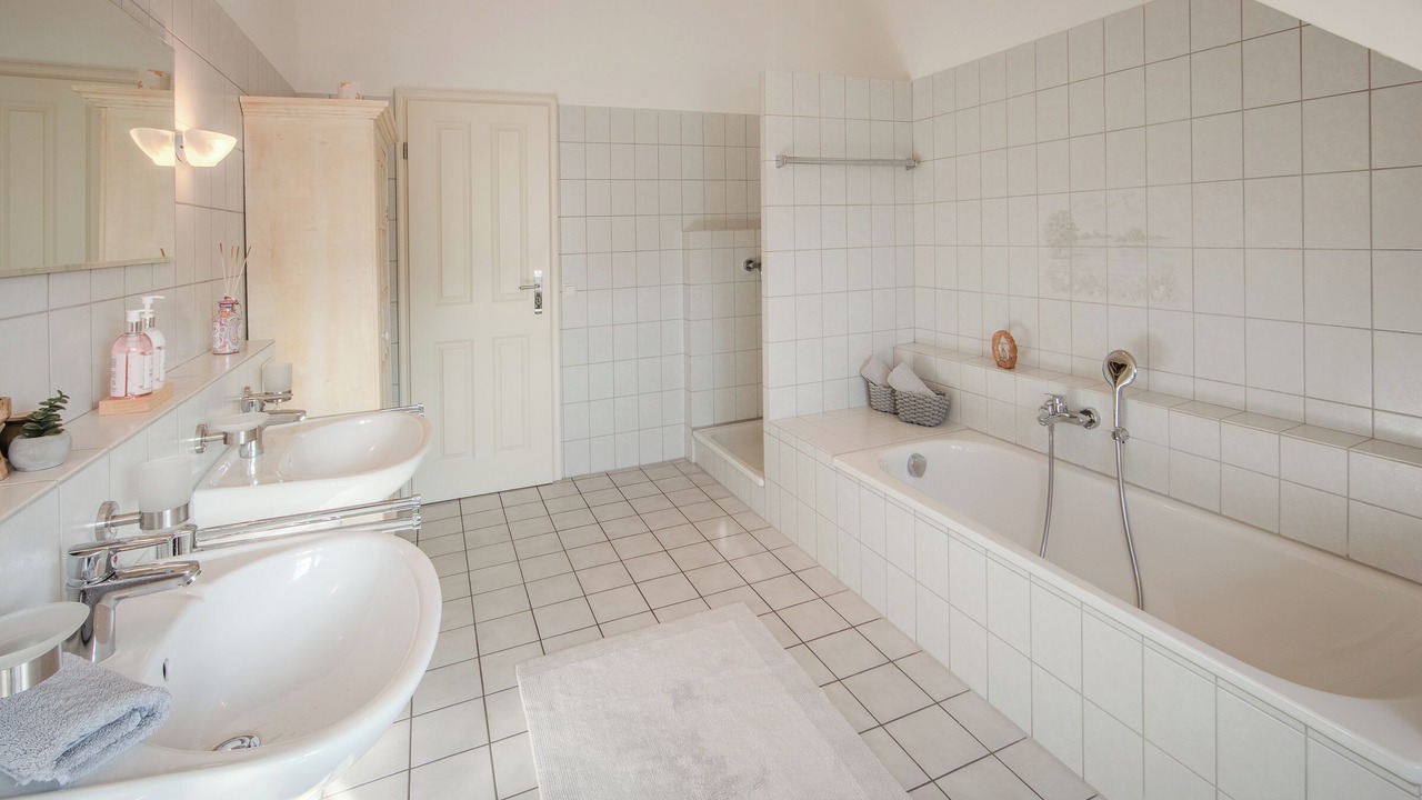 Photo of Bathroom in Moos
