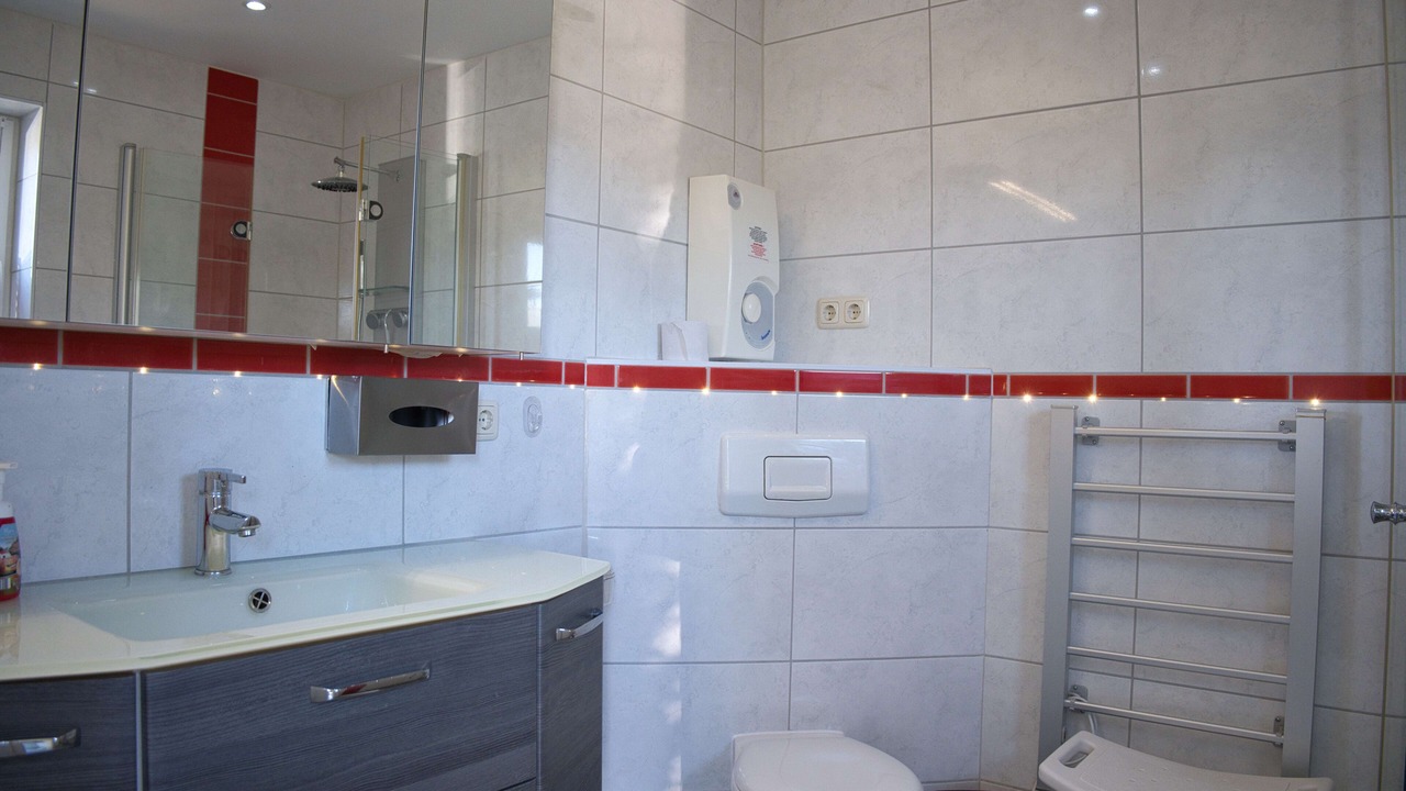 Photo of Bathroom in Neeberg