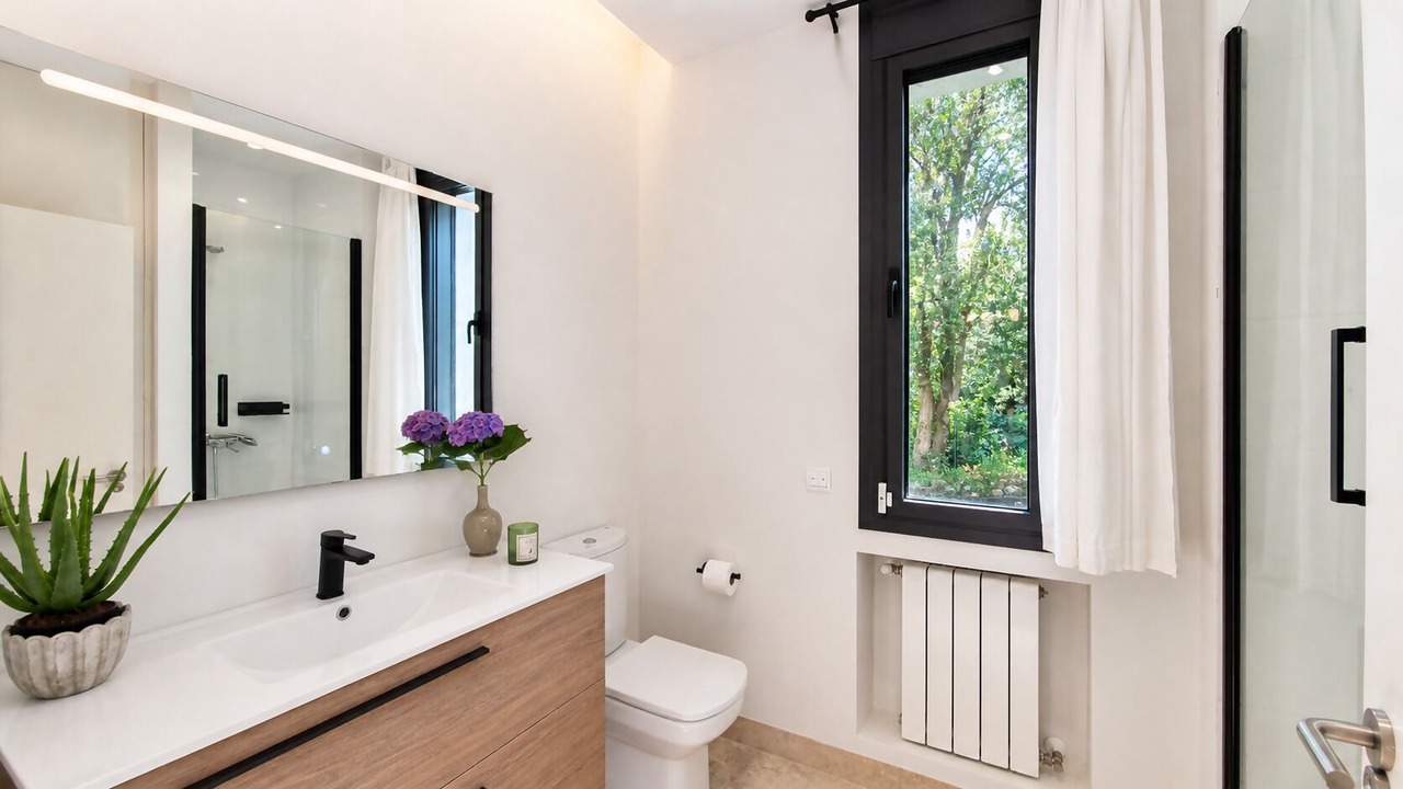 Photo of Bathroom in Llamigo