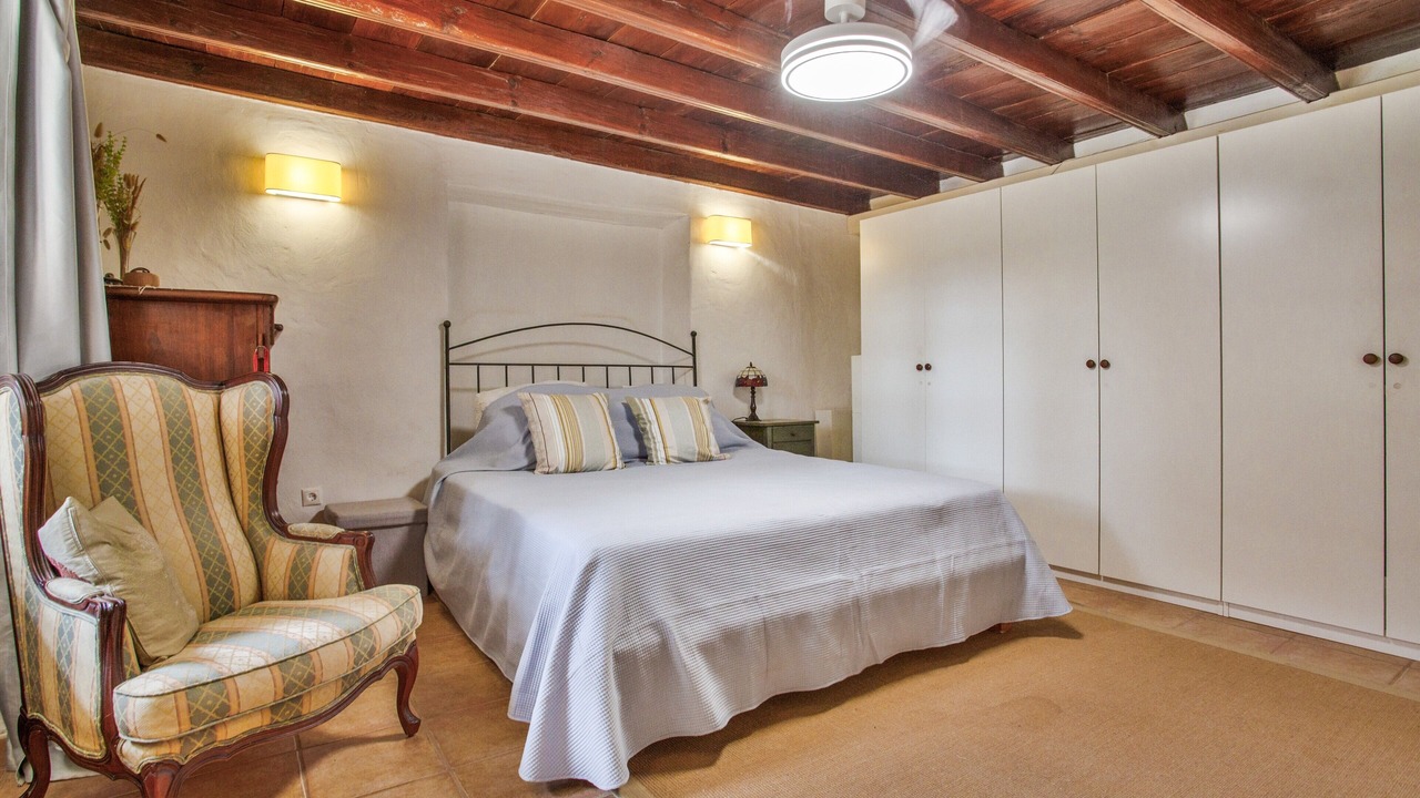 Photo of Bedroom in Tetir