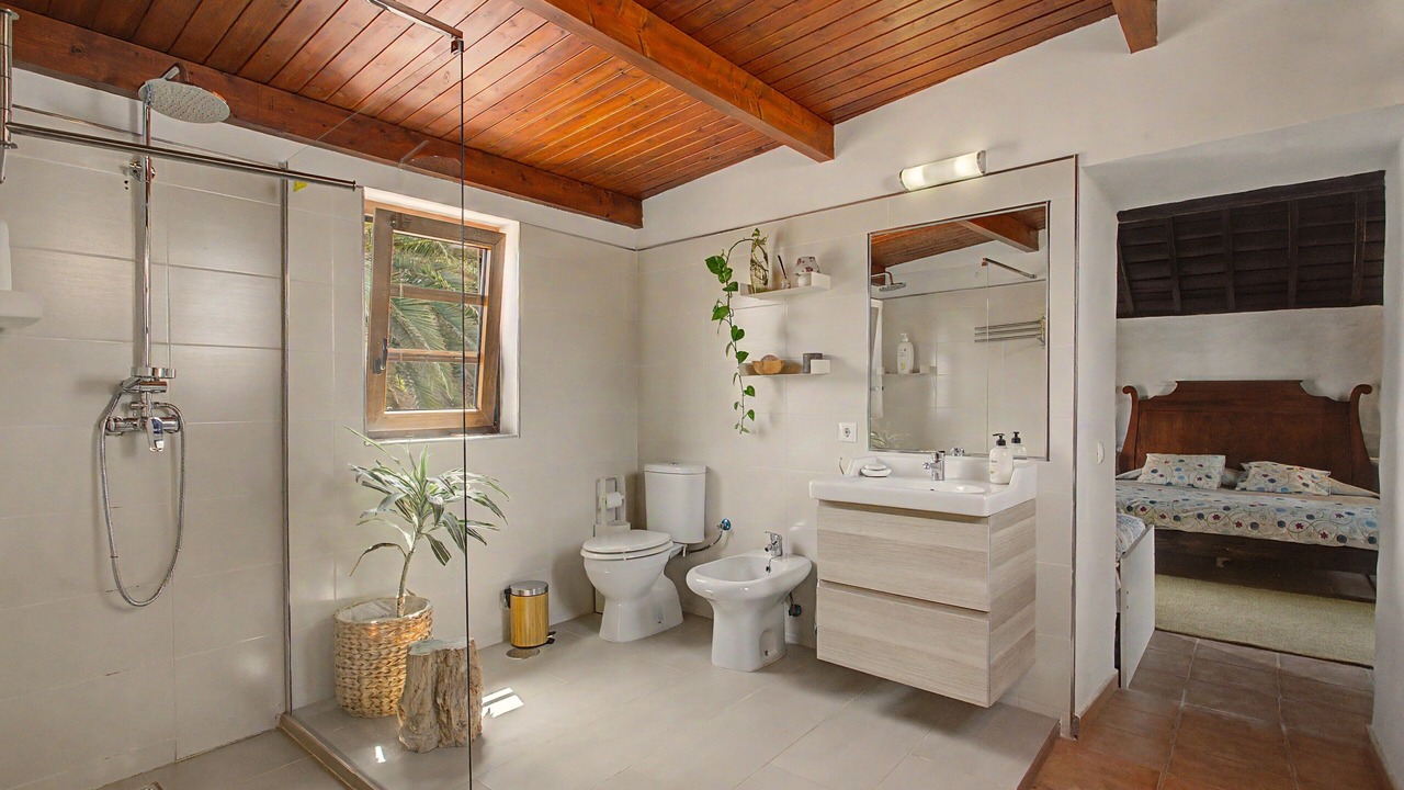 Photo of Bathroom in Tetir