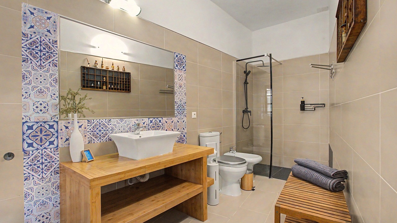 Photo of Bathroom in Tetir