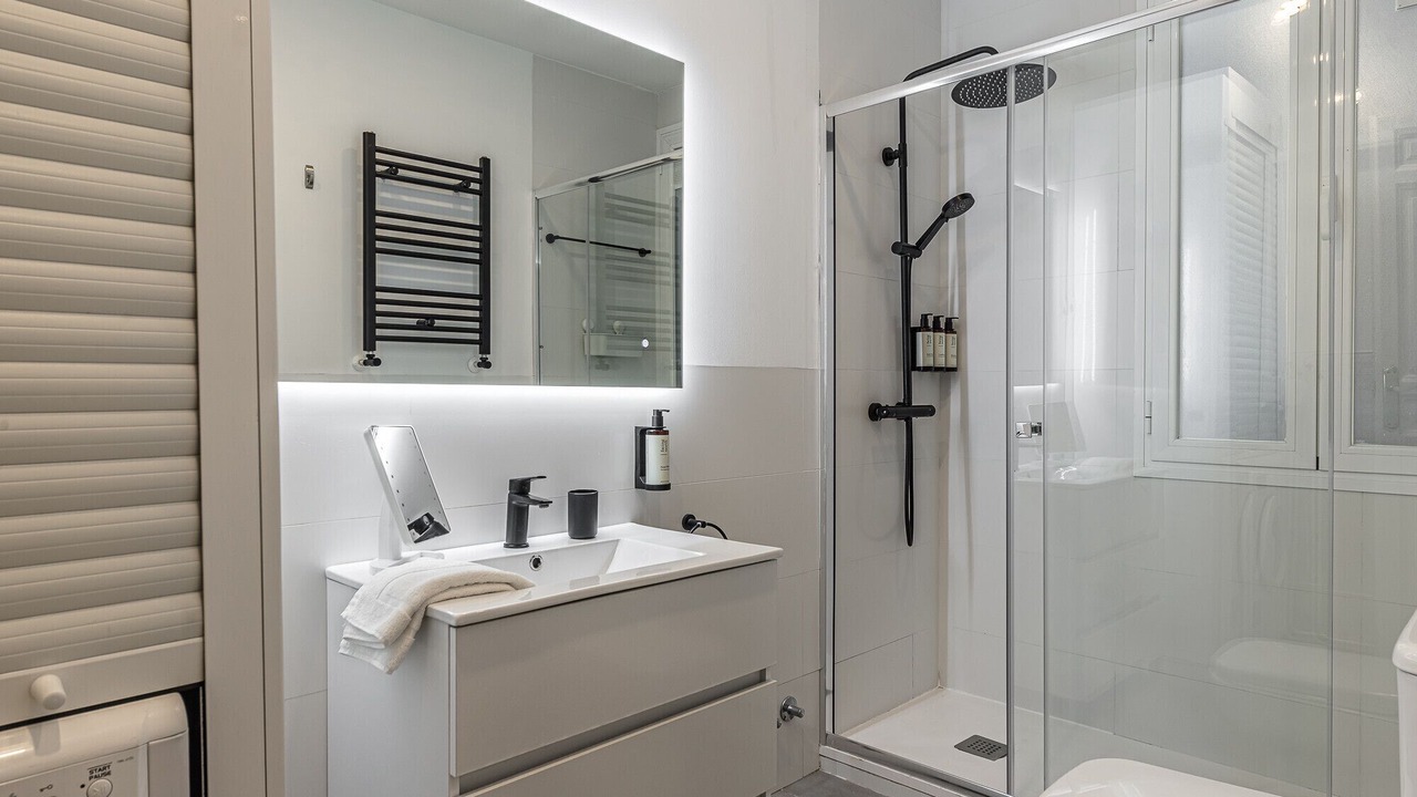 Photo of Bathroom in Lista
